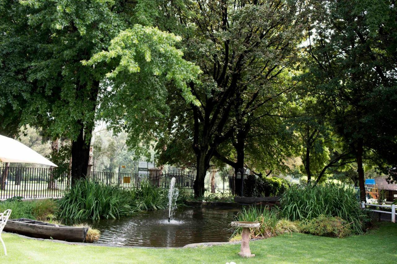 Greenfields Guesthouse & Restaurant Alberton Extérieur photo